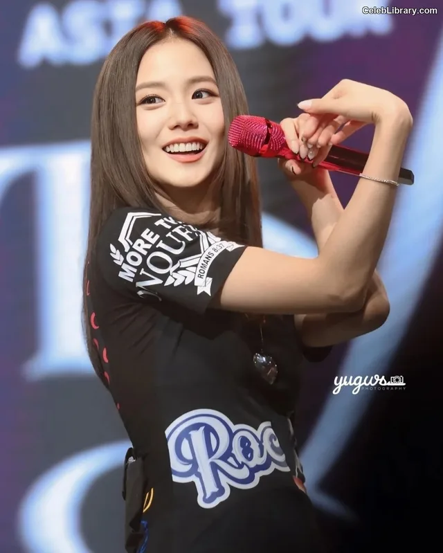 Jisoo  - BLΛƆKPIИK ( BLACKPINK ) photo 23 of 2451