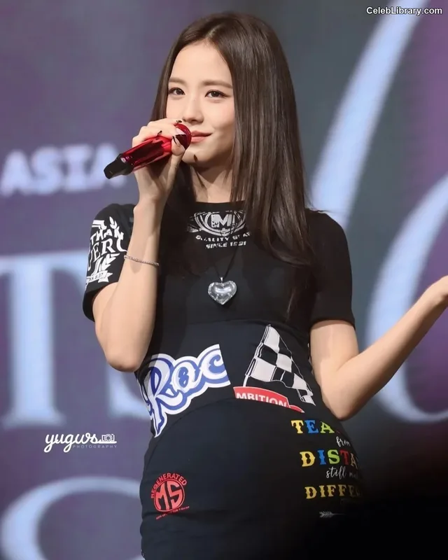 Jisoo  - BLΛƆKPIИK ( BLACKPINK ) photo 24 of 2451