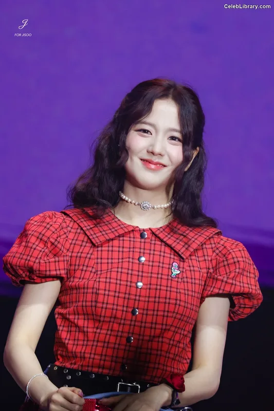 Jisoo  - BLΛƆKPIИK ( BLACKPINK ) photo 10 of 2451