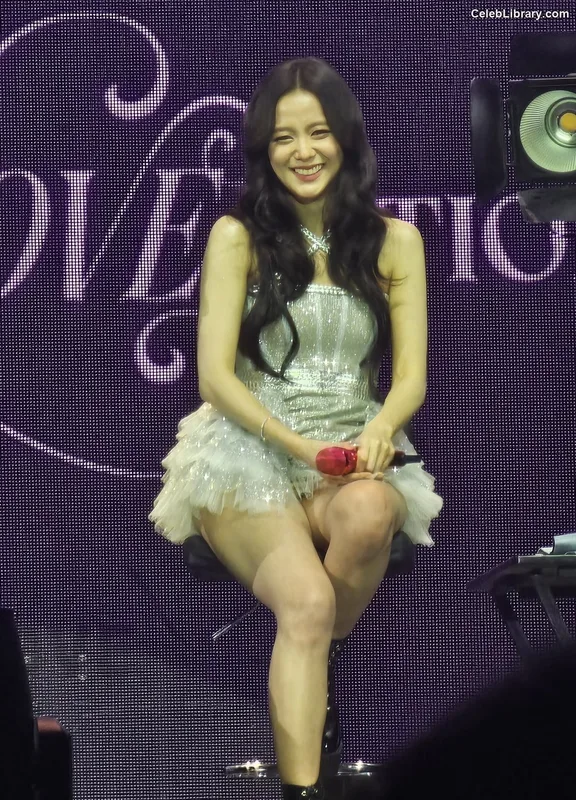 Jisoo  - BLΛƆKPIИK ( BLACKPINK ) photo 12 of 2451