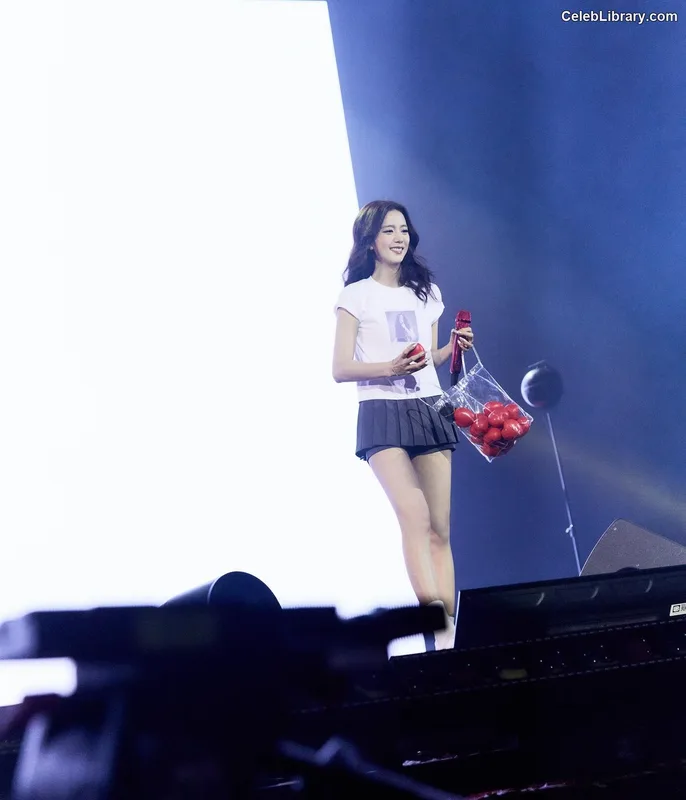 Jisoo  - BLΛƆKPIИK ( BLACKPINK ) photo 19 of 2451