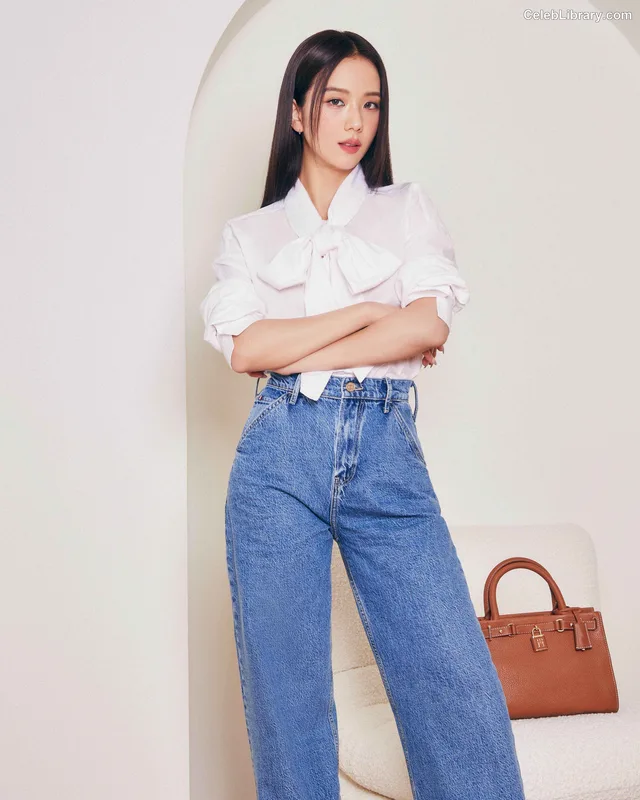 Jisoo  - BLΛƆKPIИK ( BLACKPINK ) photo 11 of 2451