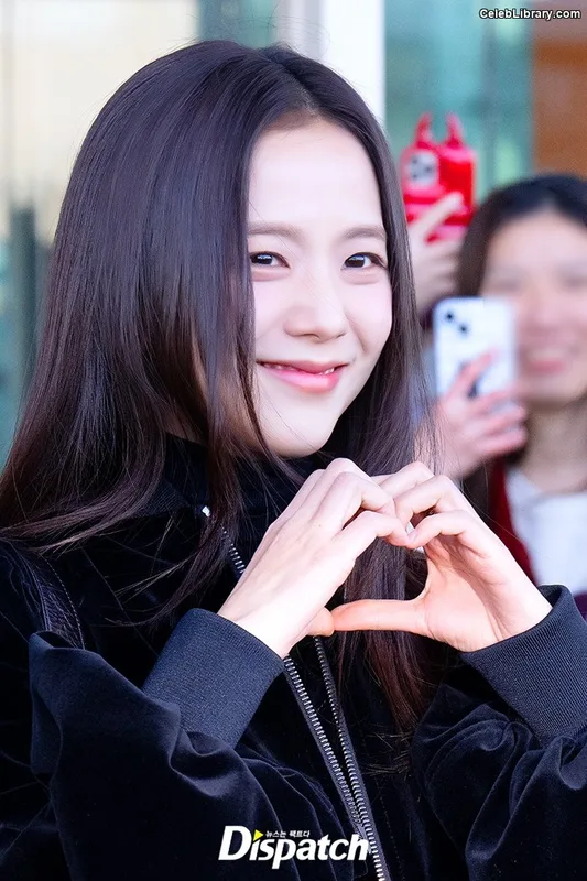 Jisoo  - BLΛƆKPIИK ( BLACKPINK ) photo 17 of 2451
