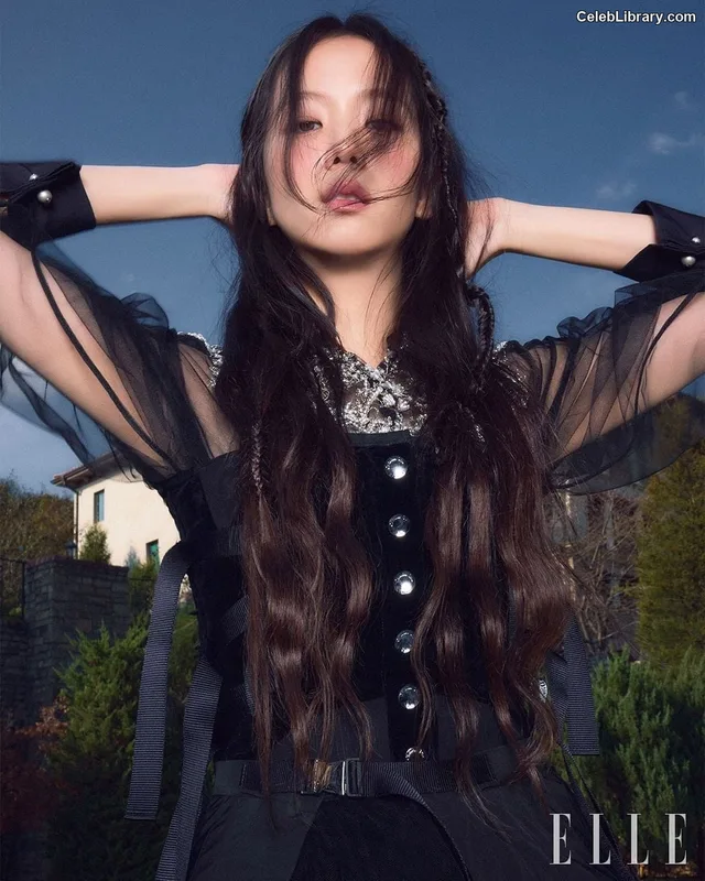 Jisoo  - BLΛƆKPIИK ( BLACKPINK ) photo 9 of 2451