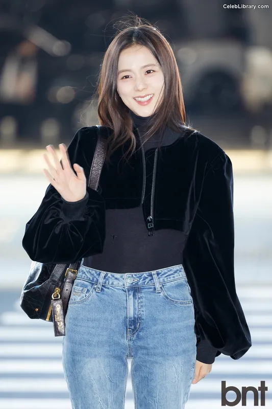 Jisoo  - BLΛƆKPIИK ( BLACKPINK ) photo 17 of 2451