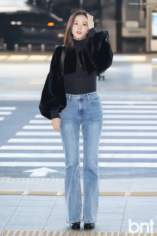 Jisoo  - BLΛƆKPIИK ( BLACKPINK ) photo 23 of 2451