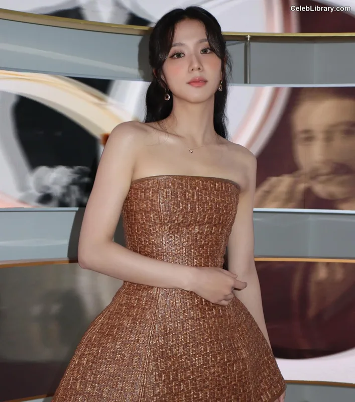 Jisoo  - BLΛƆKPIИK ( BLACKPINK ) photo 15 of 2451