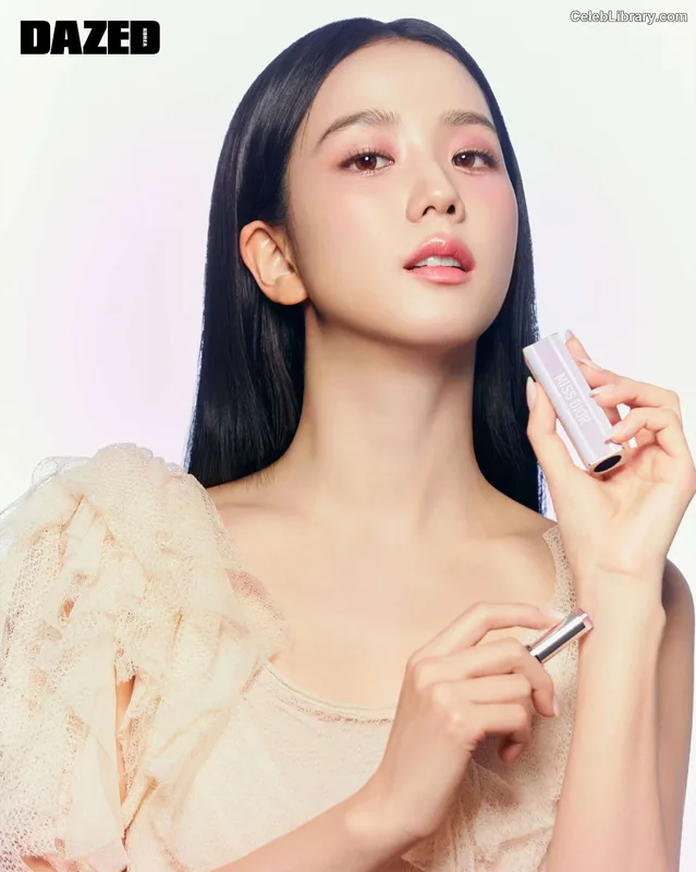 Jisoo  - BLΛƆKPIИK ( BLACKPINK ) photo 10 of 2451