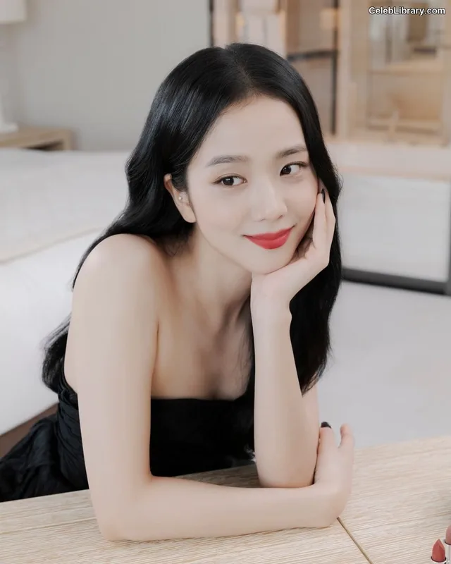 Jisoo  - BLΛƆKPIИK ( BLACKPINK ) photo 22 of 2451