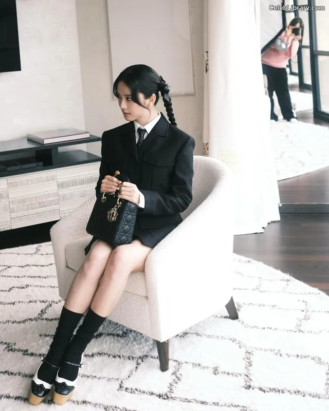 Jisoo  - BLΛƆKPIИK ( BLACKPINK ) photo 23 of 2451