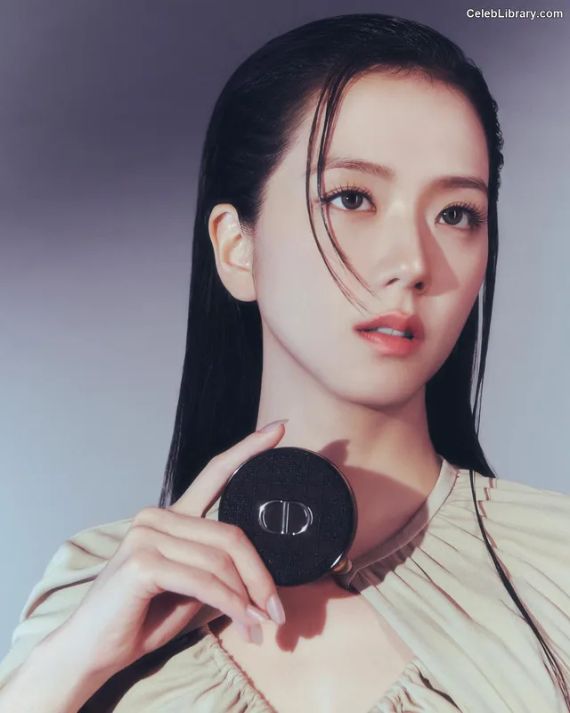 Jisoo  - BLΛƆKPIИK ( BLACKPINK ) photo 7 of 2451