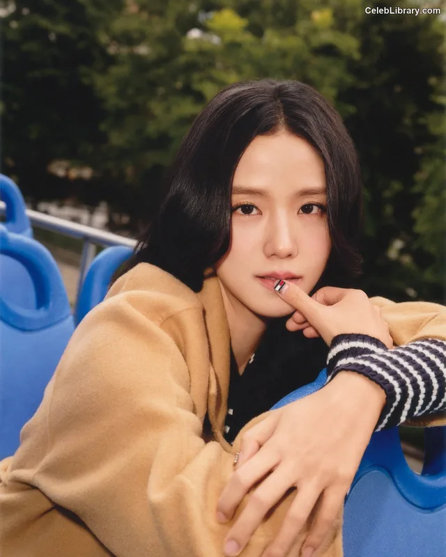 Jisoo - BLΛƆKPIИK ( BLACKPINK ) photo 5 of 2451