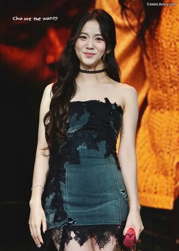 Jisoo - BLΛƆKPIИK ( BLACKPINK ) photo 17 of 2451