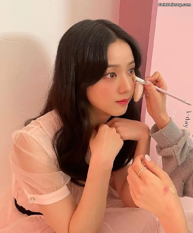 Jisoo - BLΛƆKPIИK ( BLACKPINK ) photo 7 of 2451