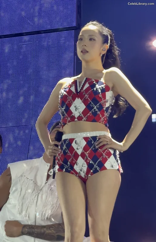 Jisoo - BLΛƆKPIИK ( BLACKPINK ) photo 9 of 2451