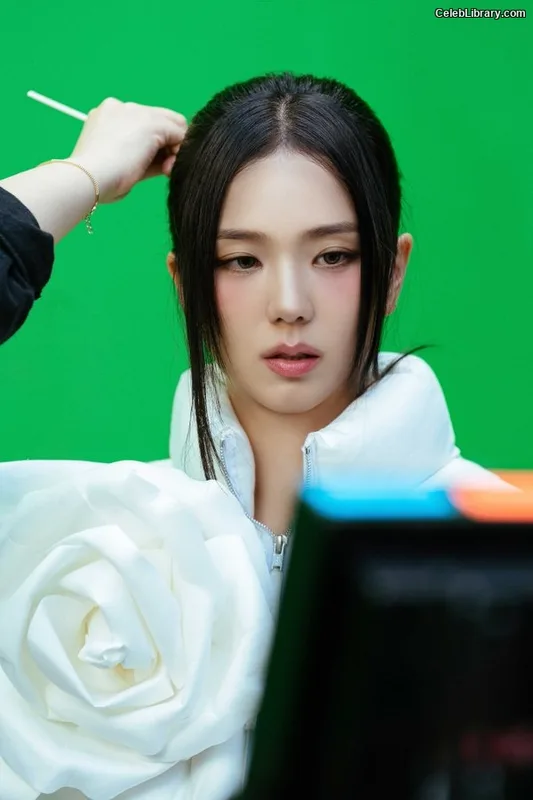 Jisoo - BLΛƆKPIИK ( BLACKPINK ) photo 15 of 2451