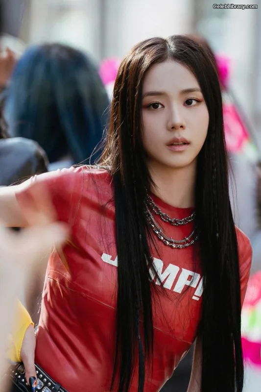 Jisoo - BLΛƆKPIИK ( BLACKPINK ) photo 16 of 2451
