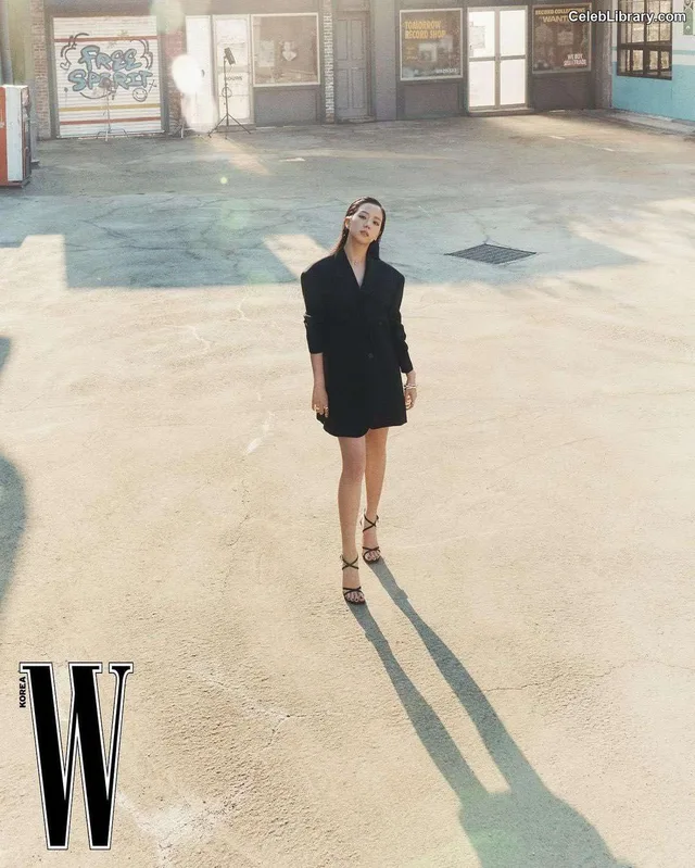Jisoo - BLΛƆKPIИK ( BLACKPINK ) photo 11 of 2451
