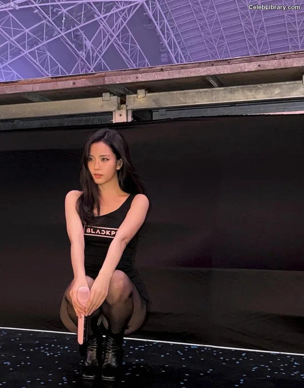 Jisoo - BLΛƆKPIИK ( BLACKPINK ) photo 21 of 2451