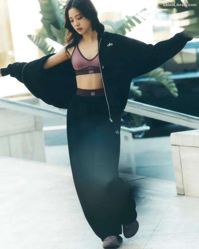 Jisoo  - BLΛƆKPIИK ( BLACKPINK ) photo 7 of 2451