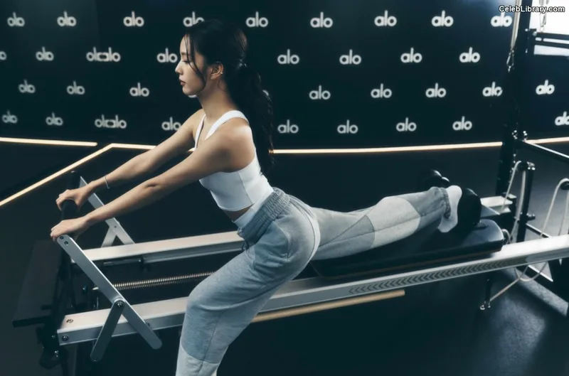 Jisoo  - BLΛƆKPIИK ( BLACKPINK ) photo 16 of 2451