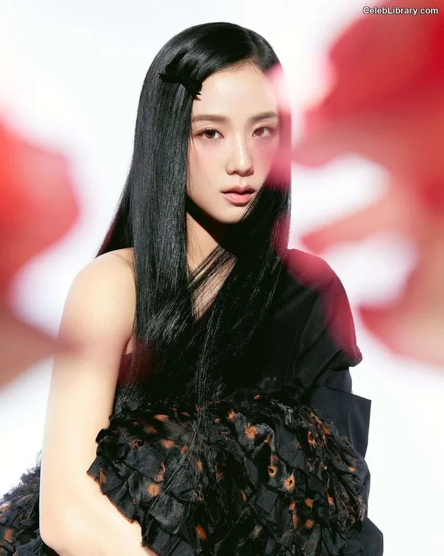 Jisoo  - BLΛƆKPIИK ( BLACKPINK ) photo 5 of 2451
