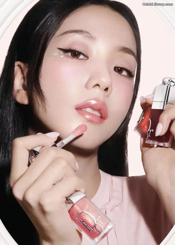 Jisoo  - BLΛƆKPIИK ( BLACKPINK ) photo 21 of 2451