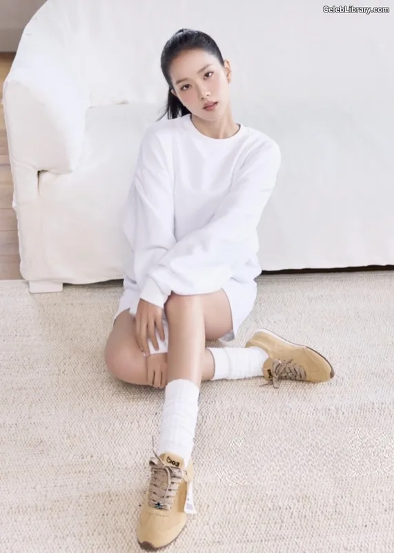 Jisoo - BLΛƆKPIИK ( BLACKPINK ) photo 20 of 2451