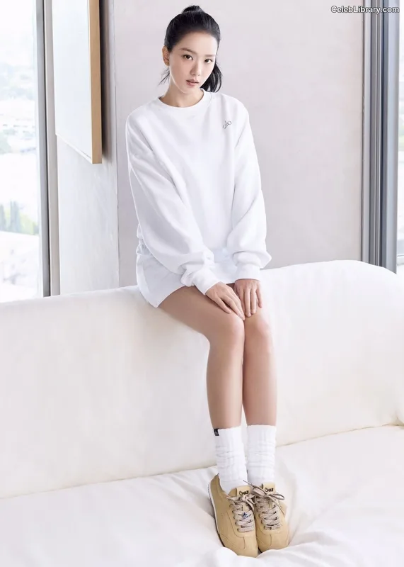 Jisoo - BLΛƆKPIИK ( BLACKPINK ) photo 22 of 2451
