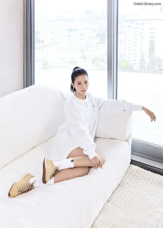 Jisoo - BLΛƆKPIИK ( BLACKPINK ) photo 23 of 2451