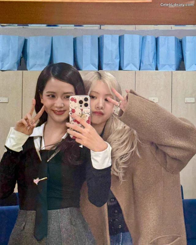 Jisoo - BLΛƆKPIИK ( BLACKPINK ) photo 4 of 2451