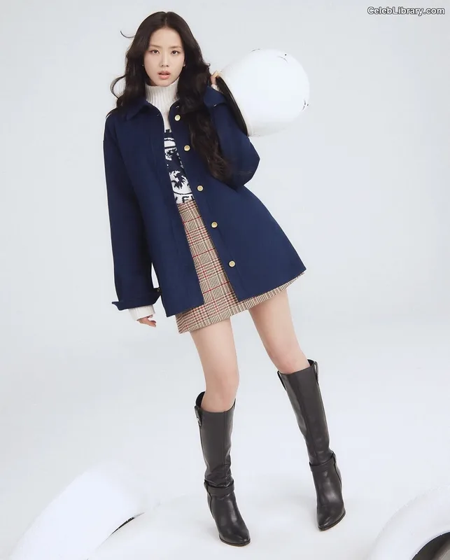 Jisoo - BLΛƆKPIИK ( BLACKPINK ) photo 18 of 2451