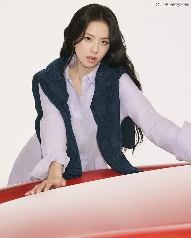 Jisoo - BLΛƆKPIИK ( BLACKPINK ) photo 2 of 2451