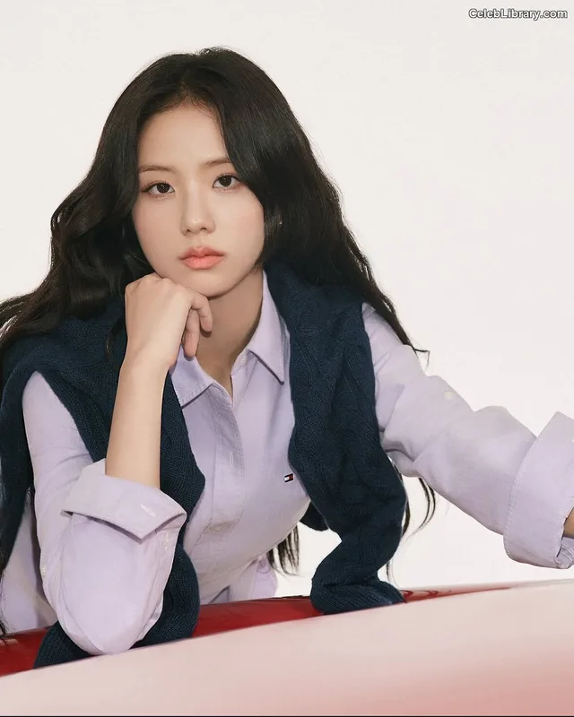Jisoo - BLΛƆKPIИK ( BLACKPINK ) photo 3 of 2451