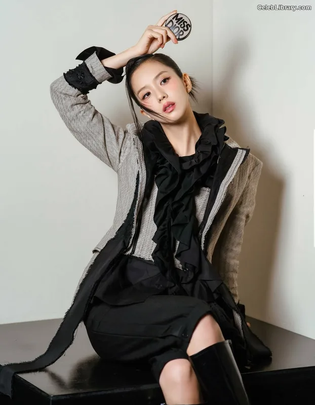 Jisoo - BLΛƆKPIИK ( BLACKPINK ) photo 5 of 2451