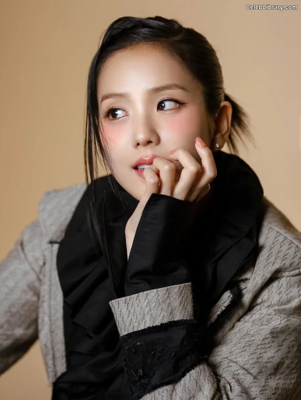 Jisoo - BLΛƆKPIИK ( BLACKPINK ) photo 7 of 2451