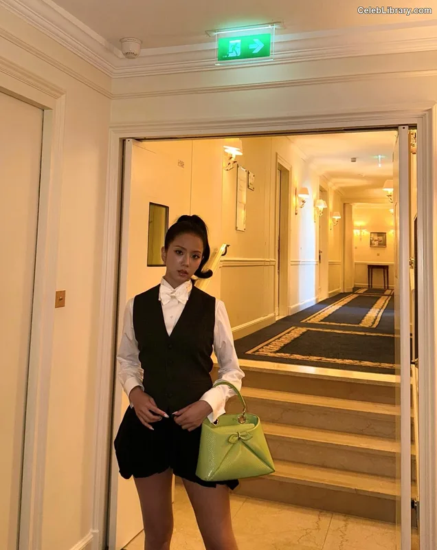 Jisoo  - BLΛƆKPIИK ( BLACKPINK ) photo 22 of 2451