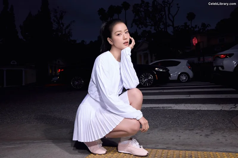 Jisoo  - BLΛƆKPIИK ( BLACKPINK ) photo 3 of 2451