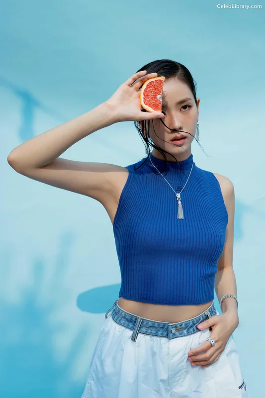 Jisoo  - BLΛƆKPIИK ( BLACKPINK ) photo 4 of 2451