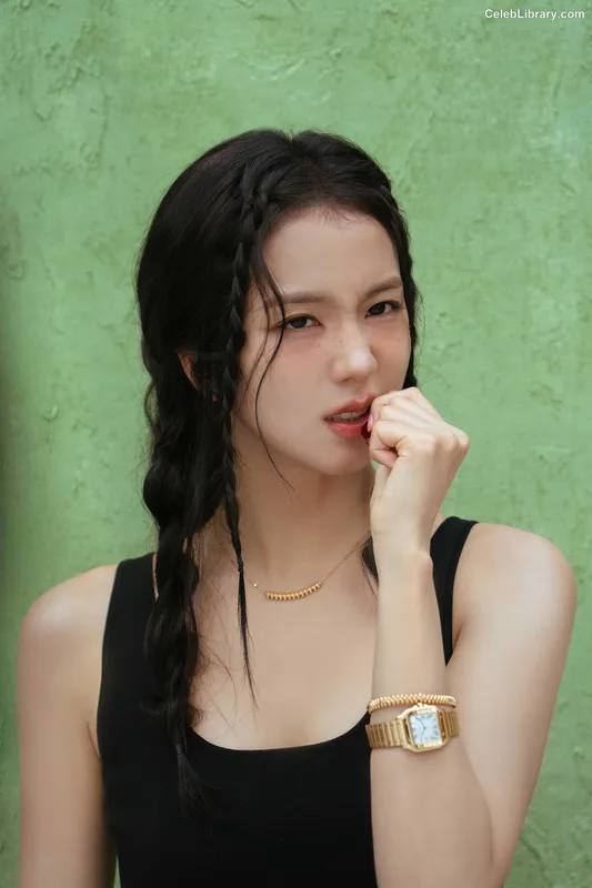 Jisoo  - BLΛƆKPIИK ( BLACKPINK ) photo 11 of 2451