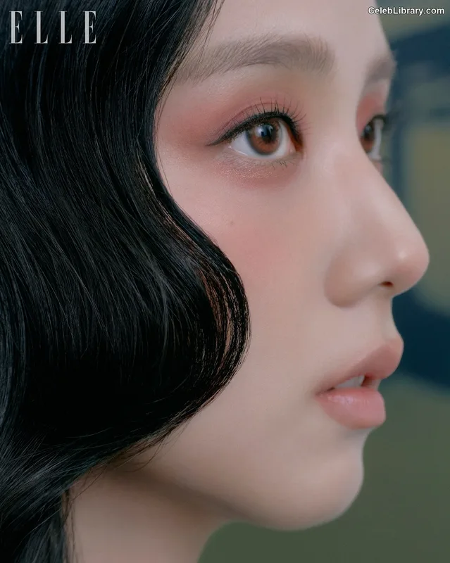 Jisoo  - BLΛƆKPIИK ( BLACKPINK ) photo 17 of 2451