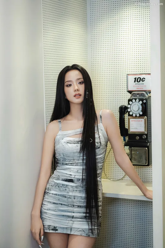 Jisoo  - BLΛƆKPIИK ( BLACKPINK ) photo 6 of 2451