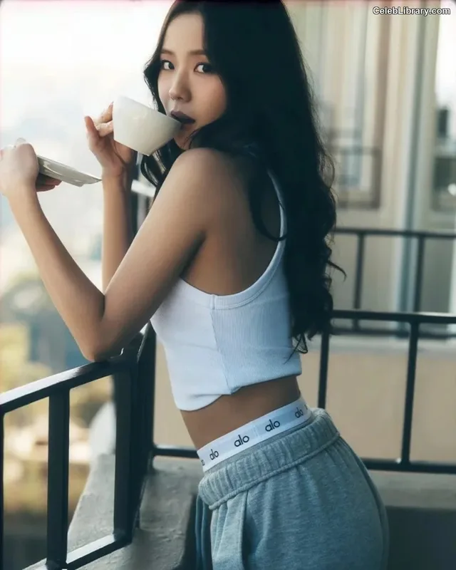 Jisoo  - BLΛƆKPIИK ( BLACKPINK ) photo 18 of 2451