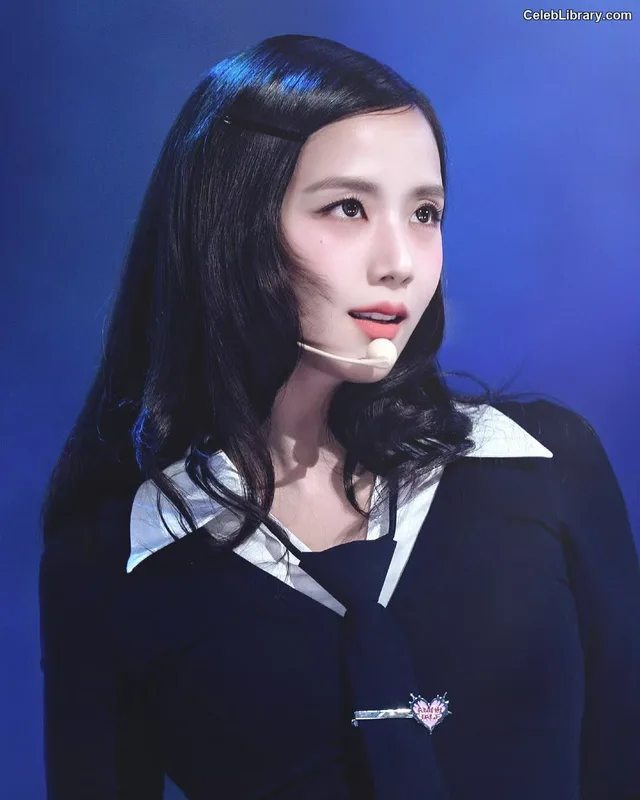 Jisoo  - BLΛƆKPIИK ( BLACKPINK ) photo 11 of 2451