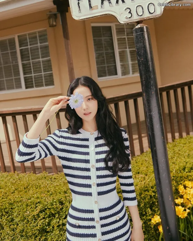 Jisoo  - BLΛƆKPIИK ( BLACKPINK ) photo 22 of 2451