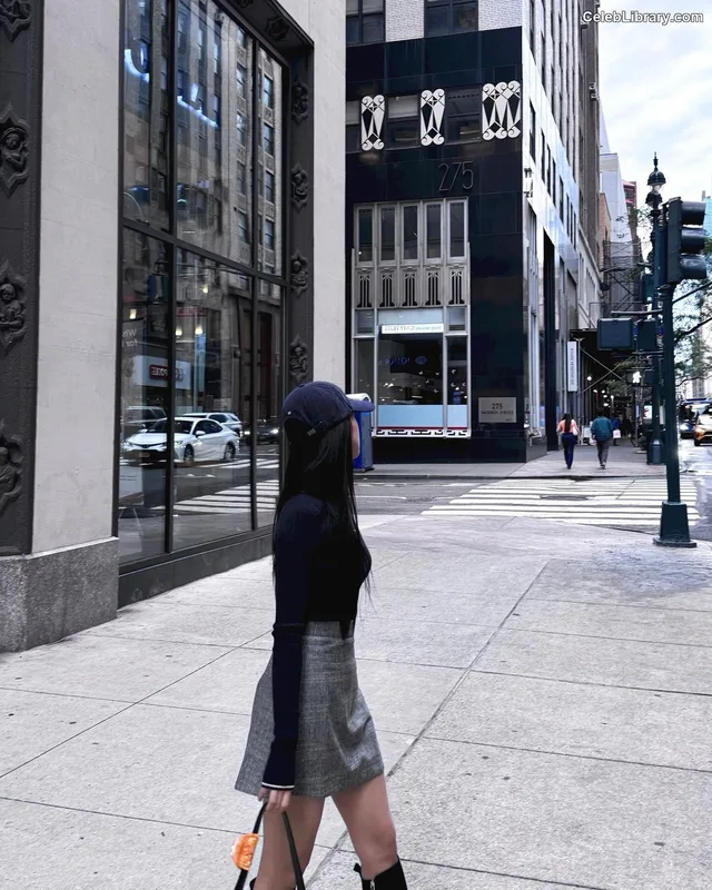 Jisoo  - BLΛƆKPIИK ( BLACKPINK ) photo 18 of 2451