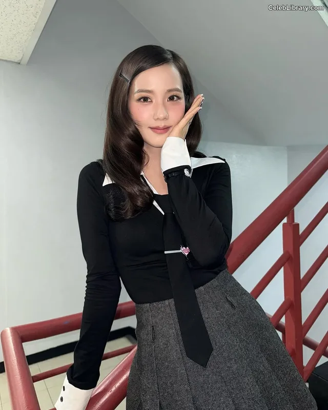 Jisoo - BLΛƆKPIИK ( BLACKPINK ) photo 5 of 2451