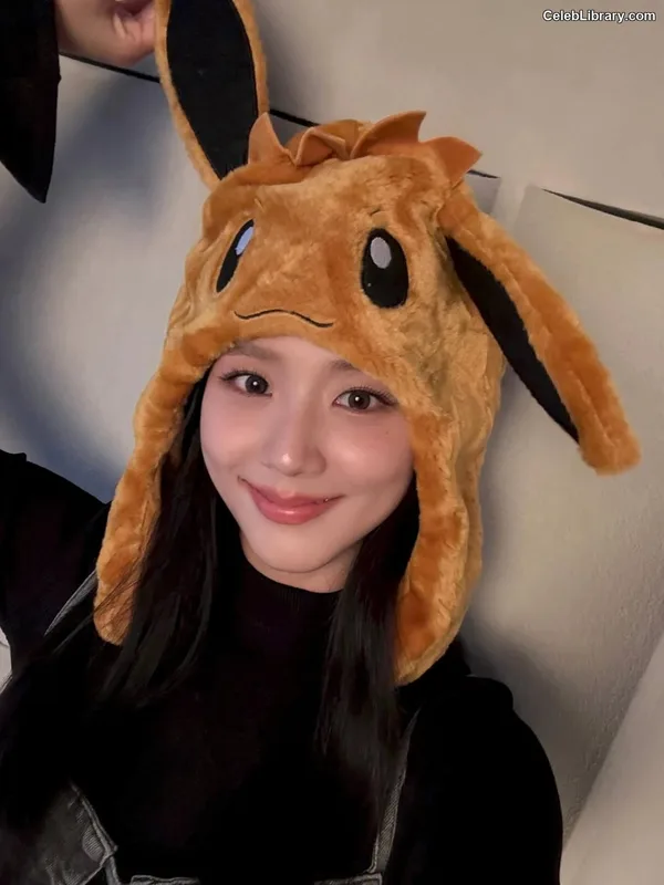 Jisoo - BLΛƆKPIИK ( BLACKPINK ) photo 3 of 2451