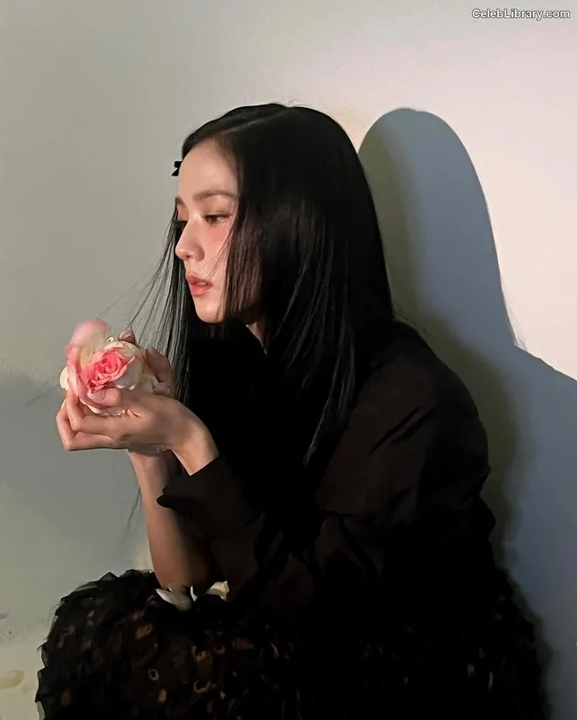 Jisoo - BLΛƆKPIИK ( BLACKPINK ) photo 23 of 2451