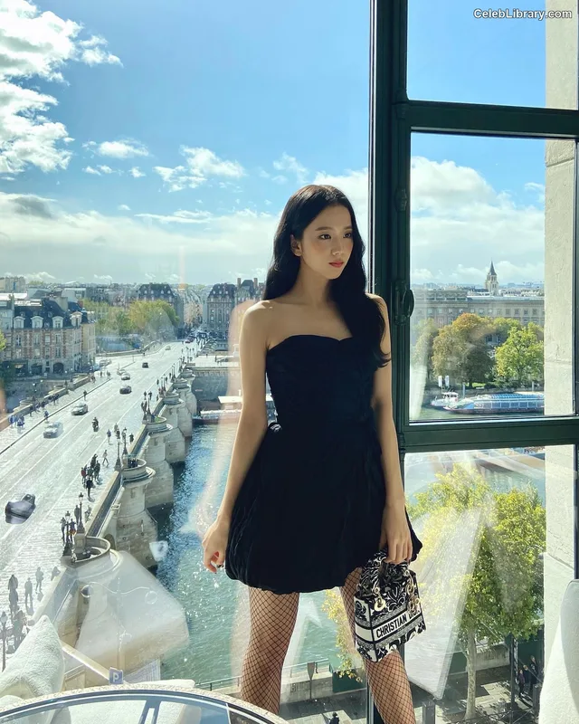 Jisoo - BLΛƆKPIИK ( BLACKPINK ) photo 8 of 2451